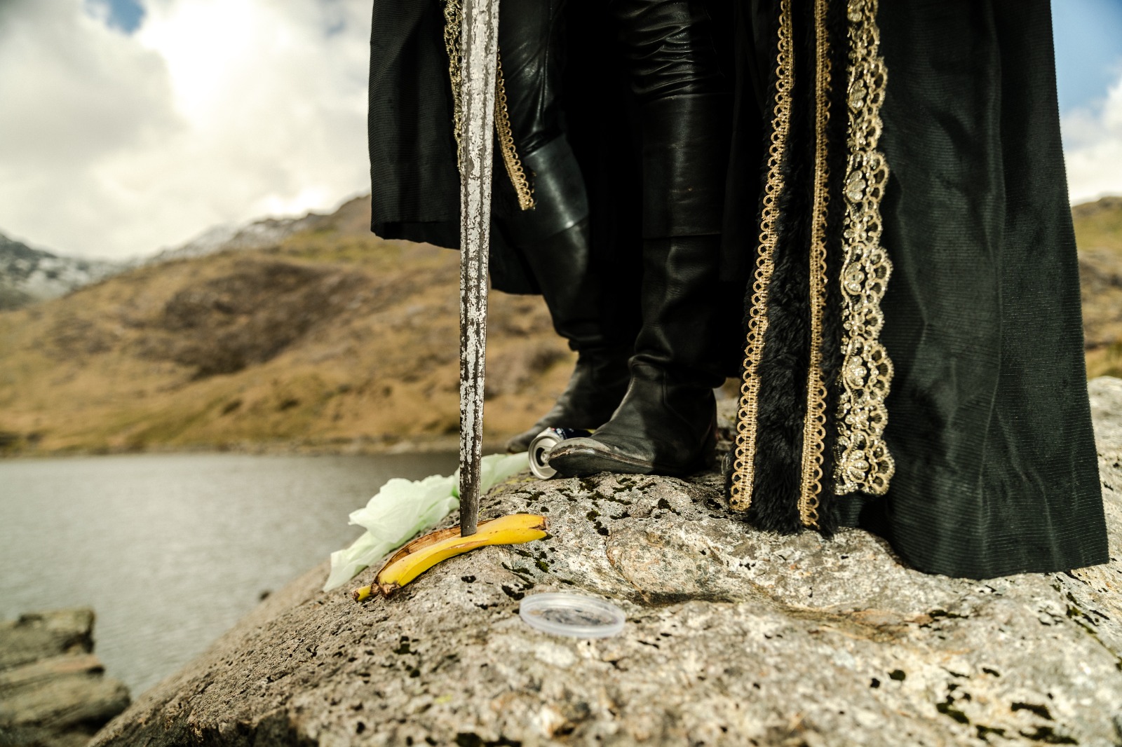 Legends Meet Litter: Mabinogion Heroes Return to Address Litter Issues in Eryri