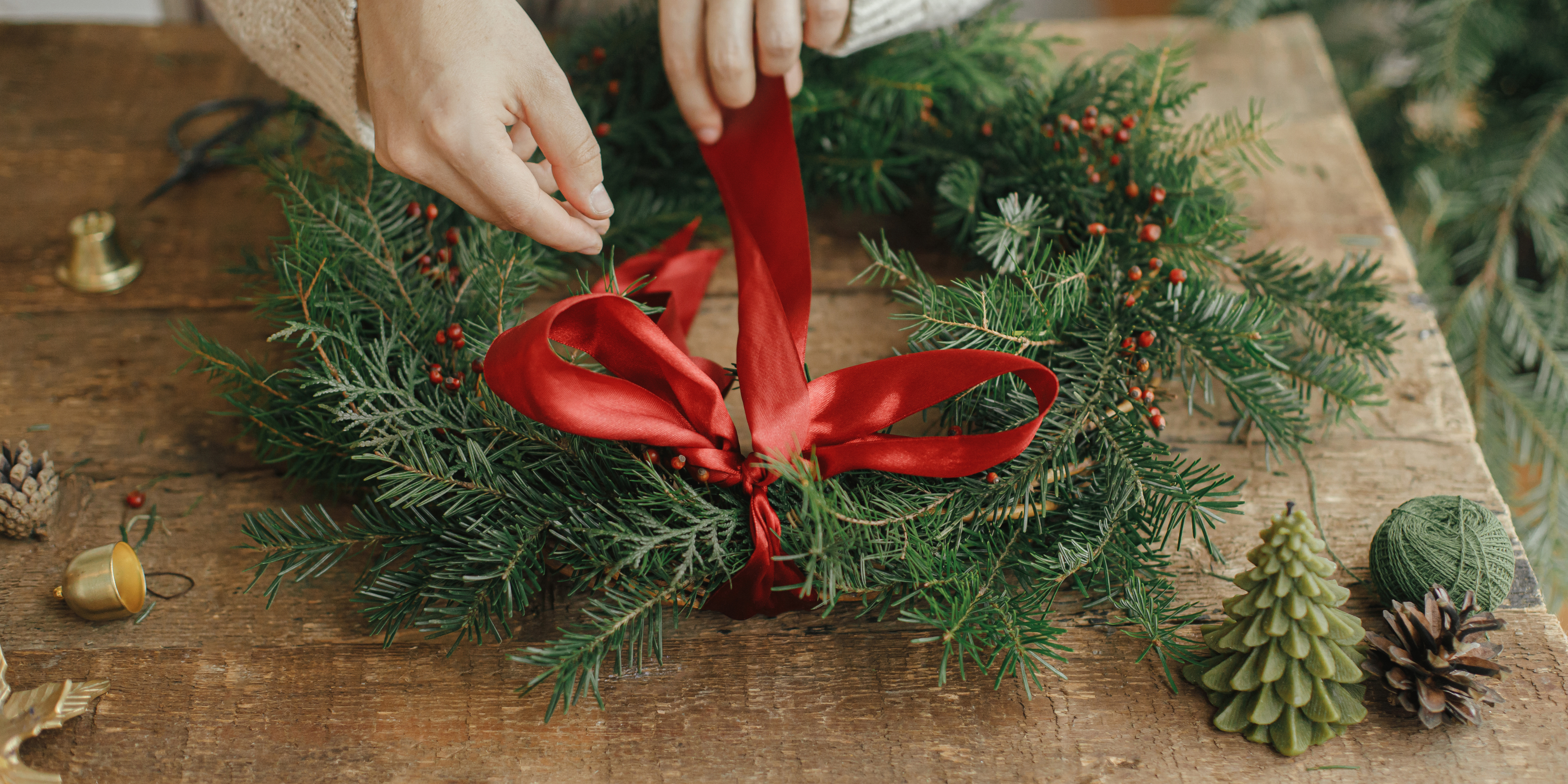 Chritmas wreath with red bow