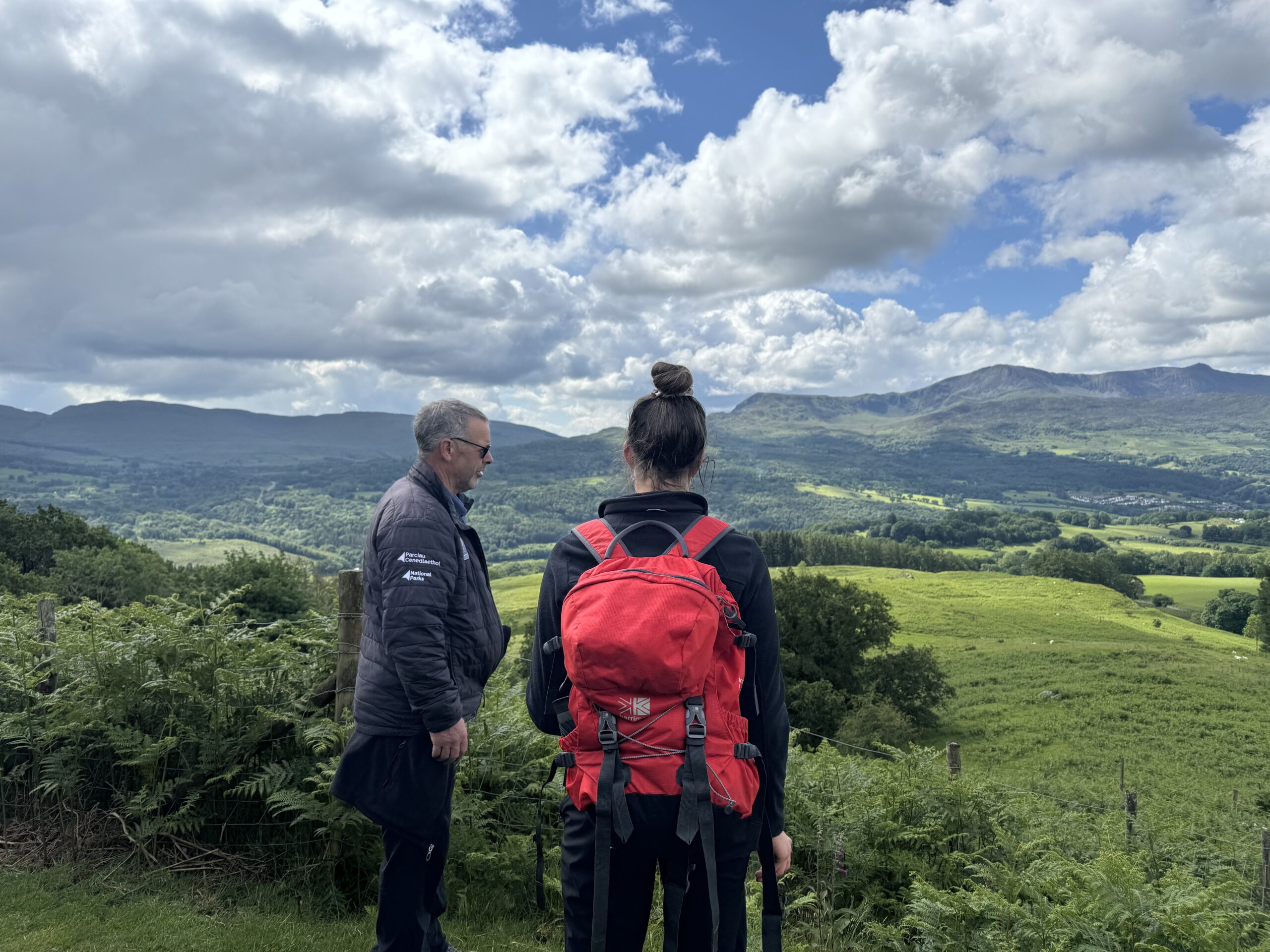 Cynnwys lluniau o'n Wardeiniaid